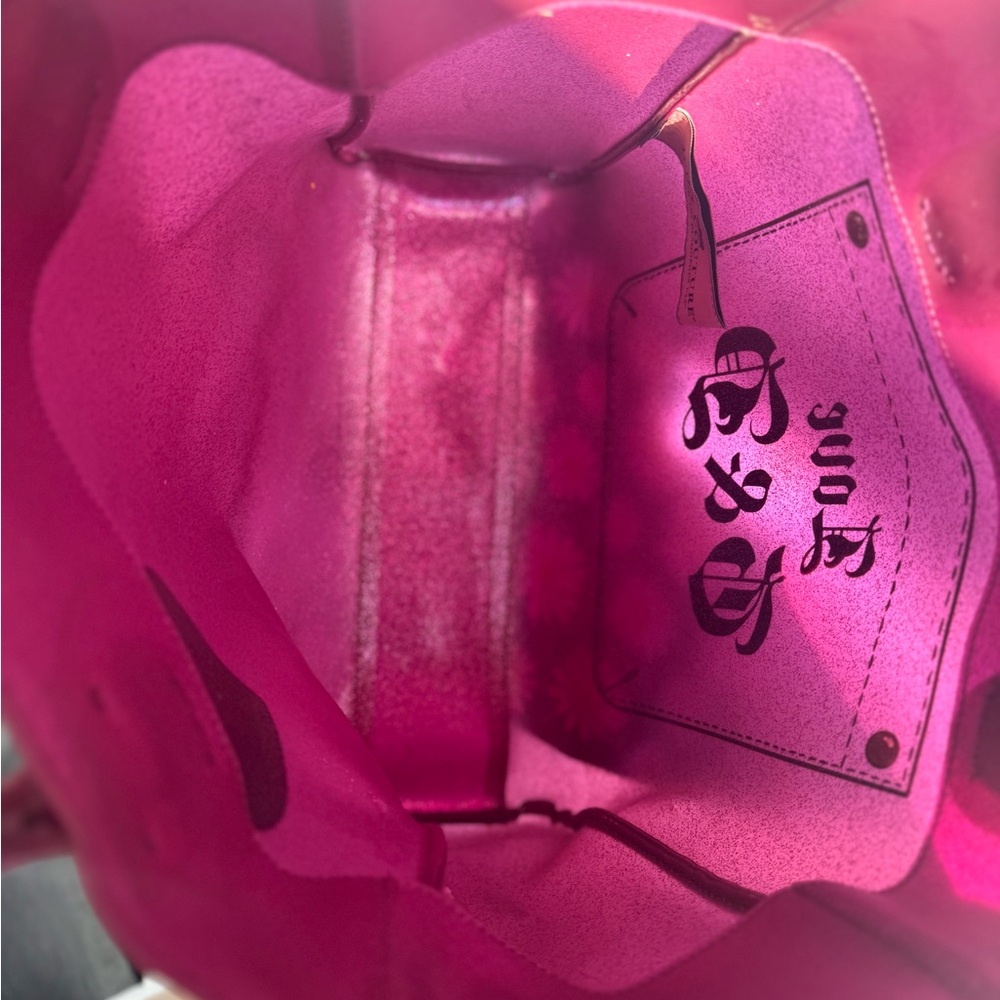 Juicy Couture Fuchsia Tote with Heart Charm - Picture 5 of 6